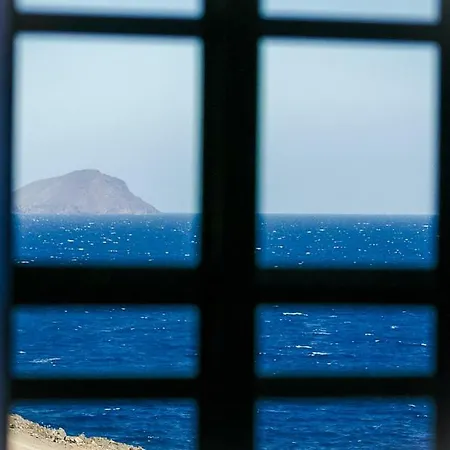 Love Me Arona (Tenerife)